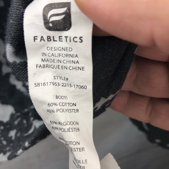 Fabletics Black & Gray Faux-Bleached Crew Neck Sweatshirt Sz XL - Picture 4 of 5